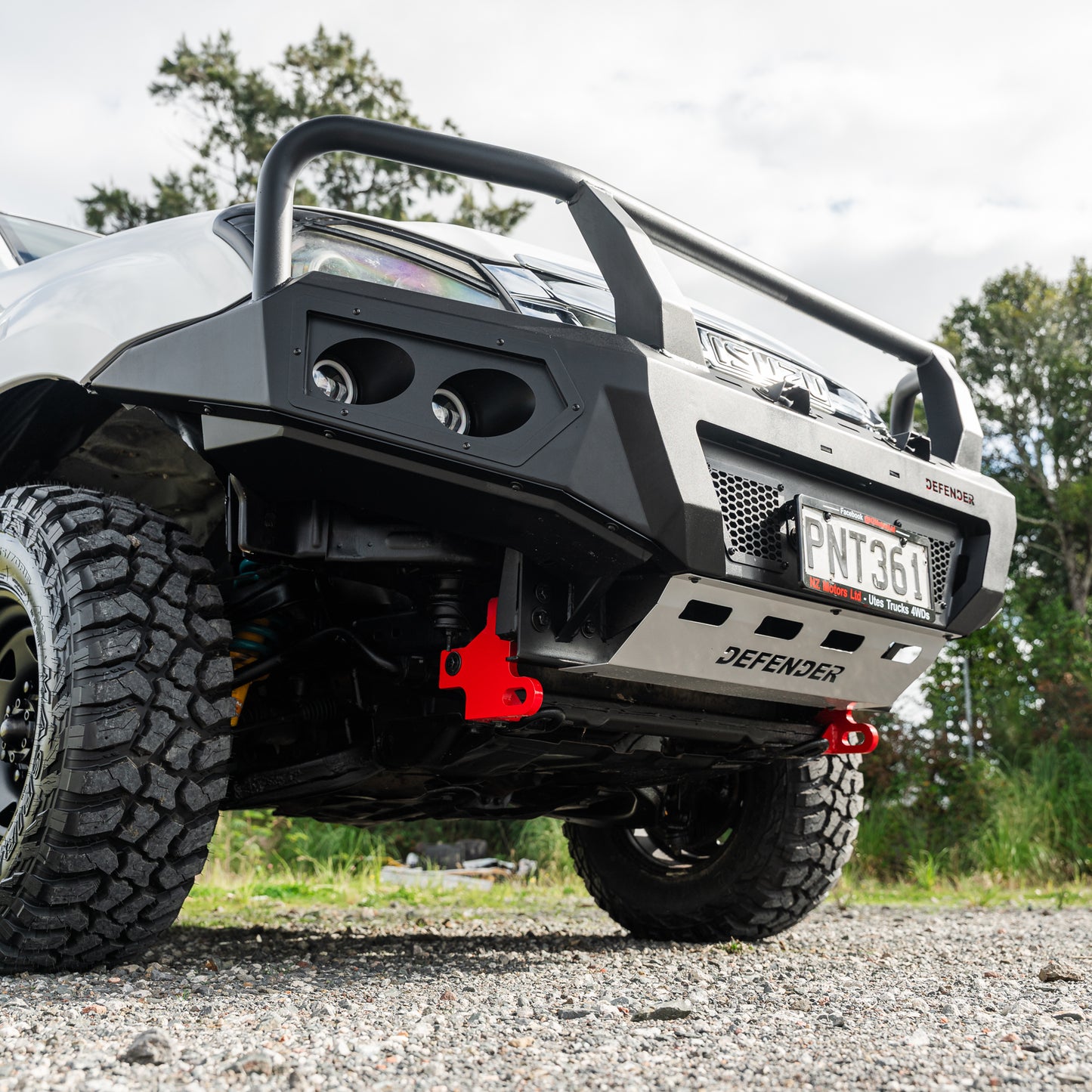 SHIELD Off-Road Triple Loop Bull-Bar to suit Isuzu D-Max 2013 - 2015 (Pre-Facelift) - view 6