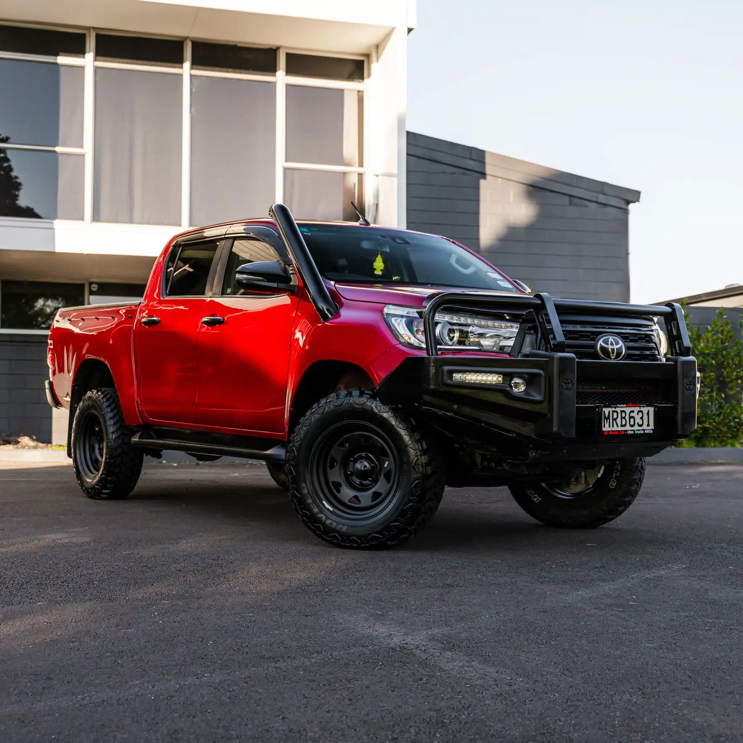 DEFENDER OFF-ROAD STAINLESS SNORKEL to suit Toyota Hilux – N80 2015-Present