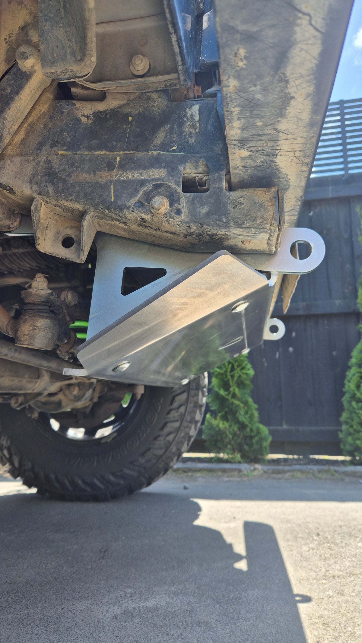 Land Rover Defender Steering Guard