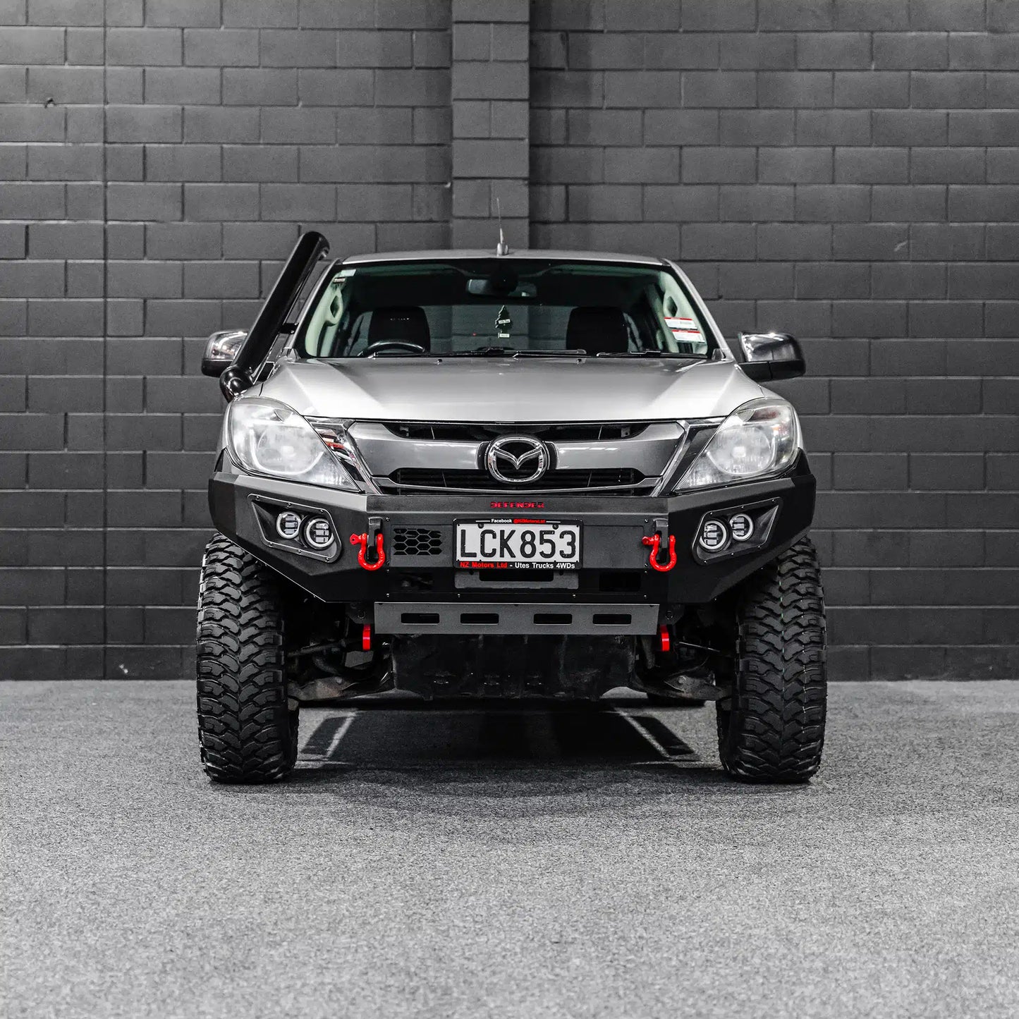 DEFENDER Off-Road Loopless Bull-Bar to suit Mazda BT-50 2012 – 2020