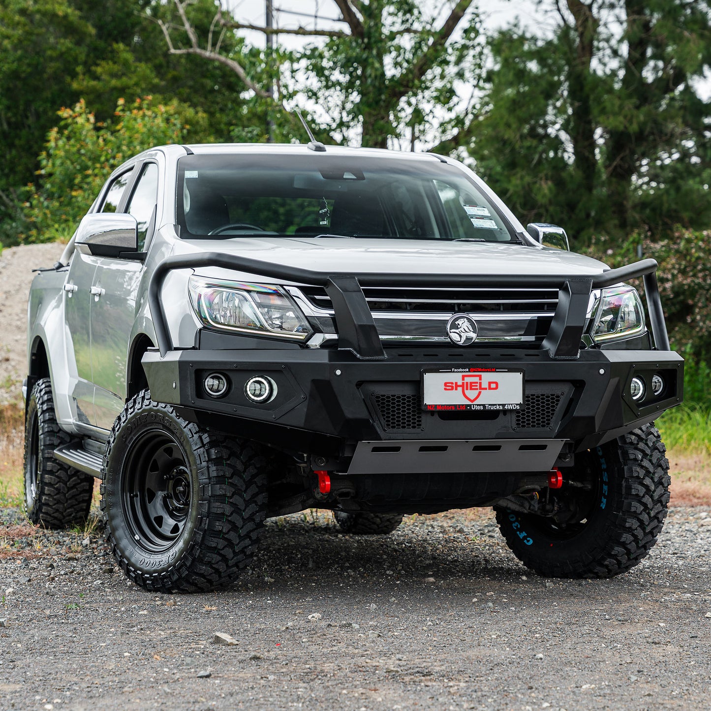 SHIELD Off-Road Triple Loop Bull-Bar to suit Holden Colorado 2016 - 2020