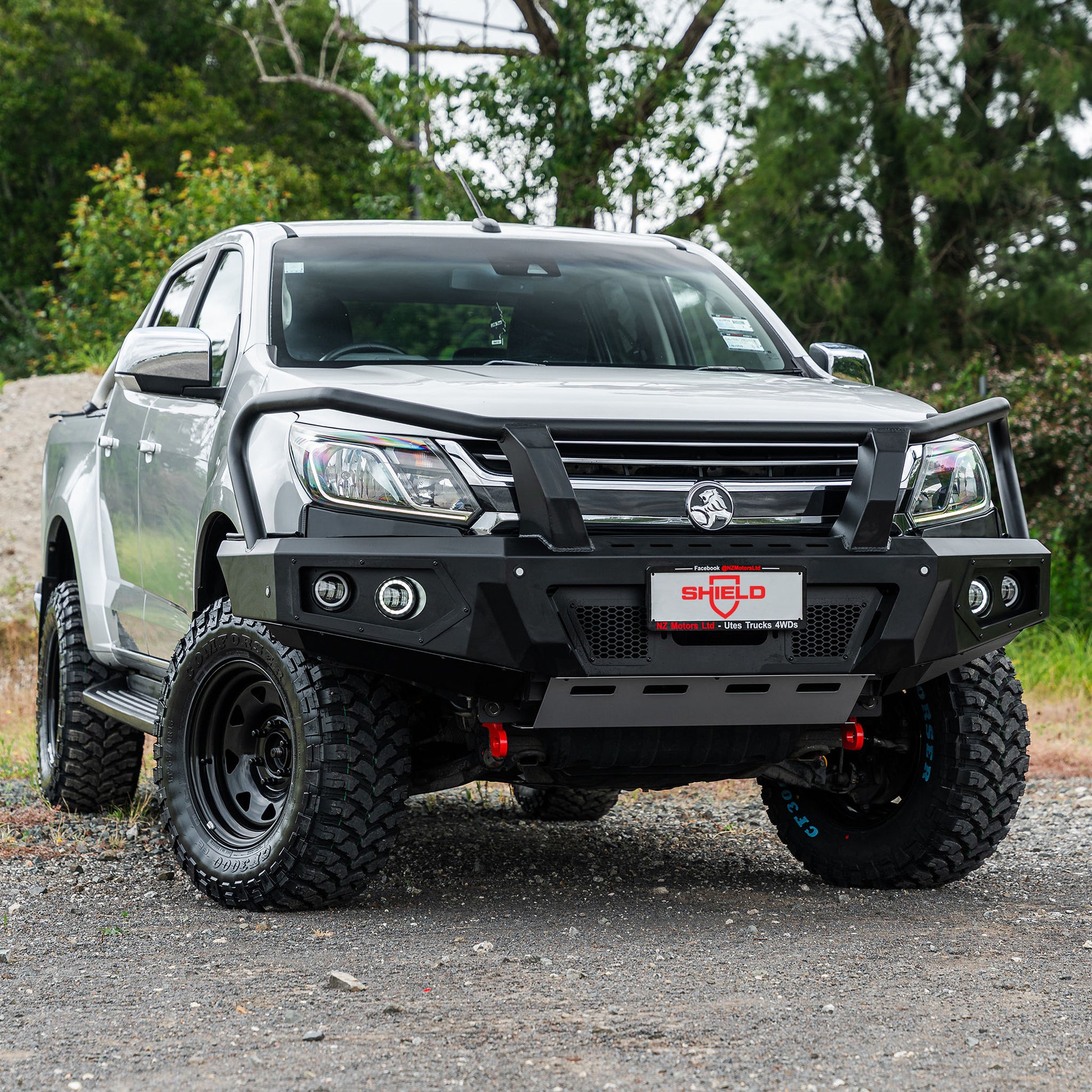 SHIELD Off-Road Triple Loop Bull-Bar to suit Holden Colorado 2016 - 2020