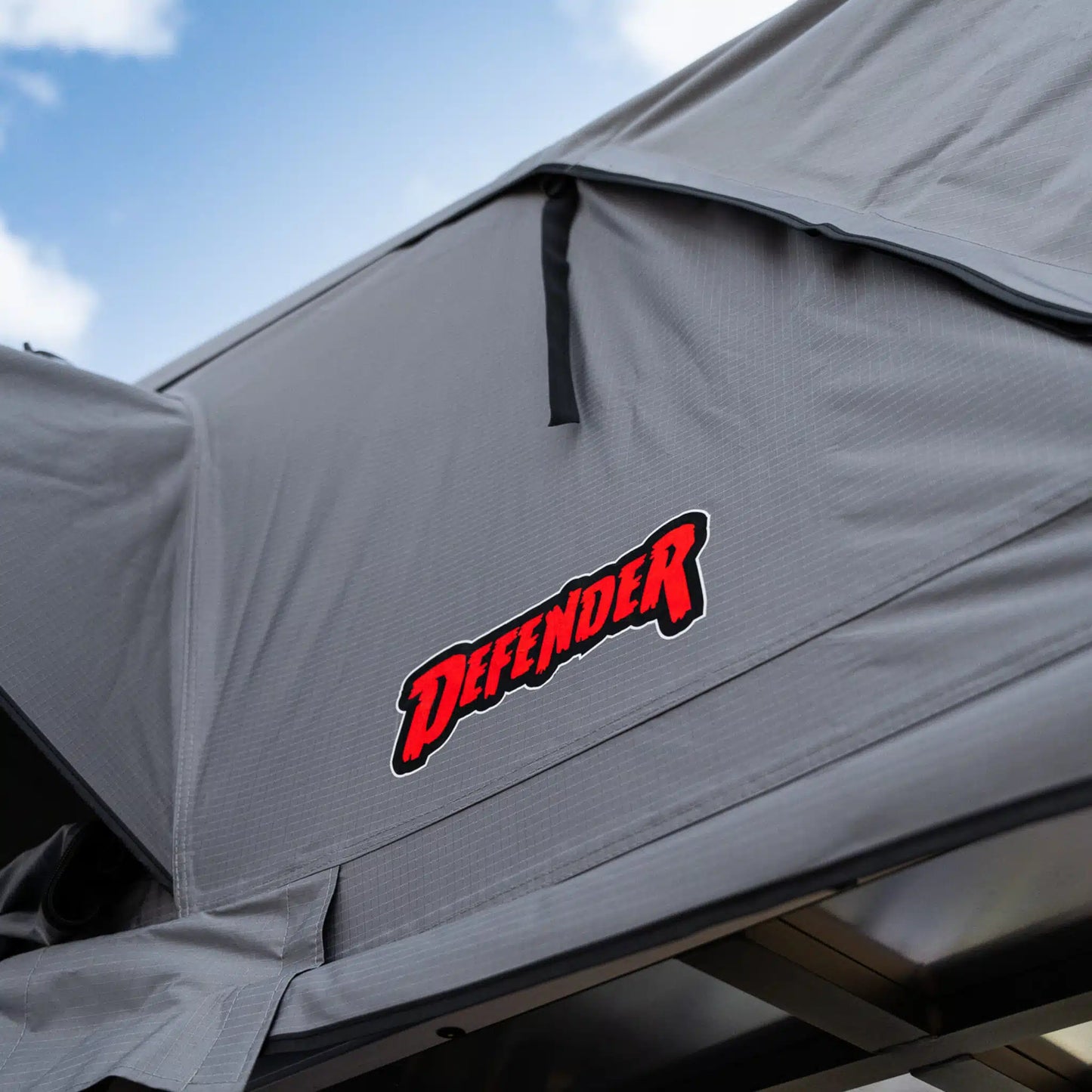 Defender Off Road Cantilever Hard Shell Rooftop Tent