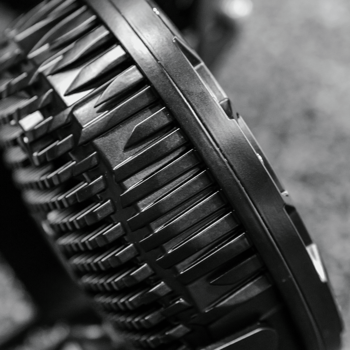SHIELD Off-Road 9 Inch LED Spotlights - view 6
