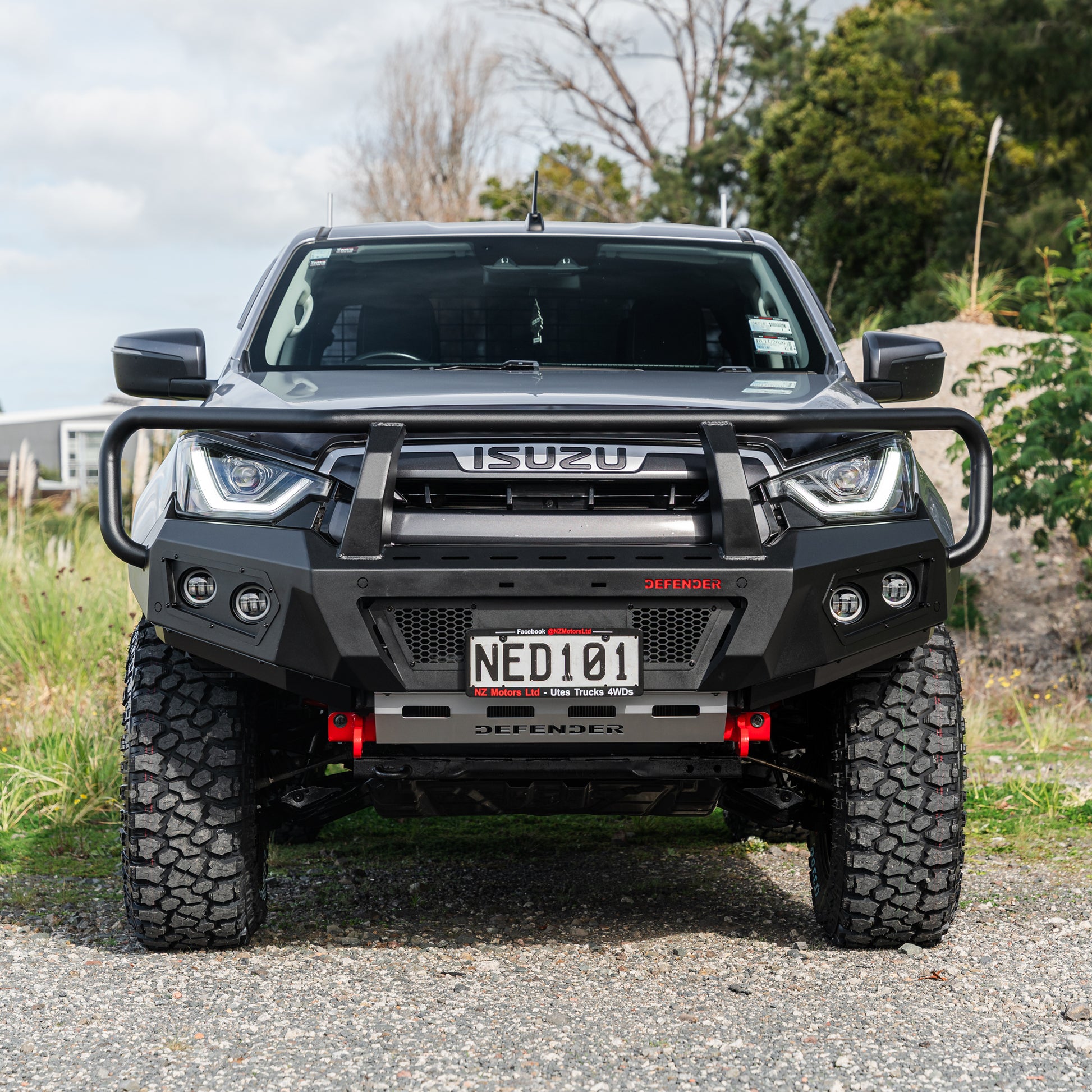 SHIELD Off-Road Triple Loop Bull-Bar to suit Isuzu D-Max 2021 - Present - view 3
