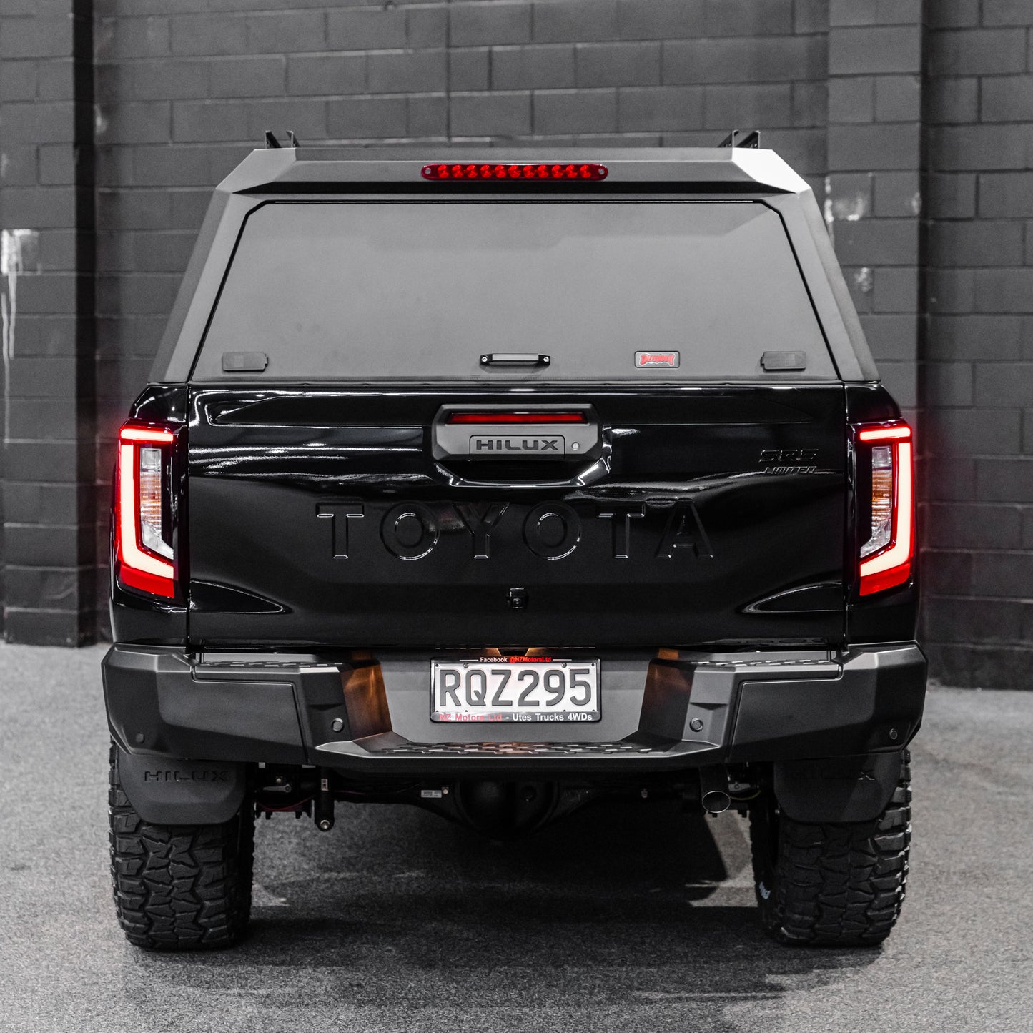 SHIELD Off-Road Aluminium Windowless Canopy to suit Toyota Hilux N90 2025 - Present - view 5