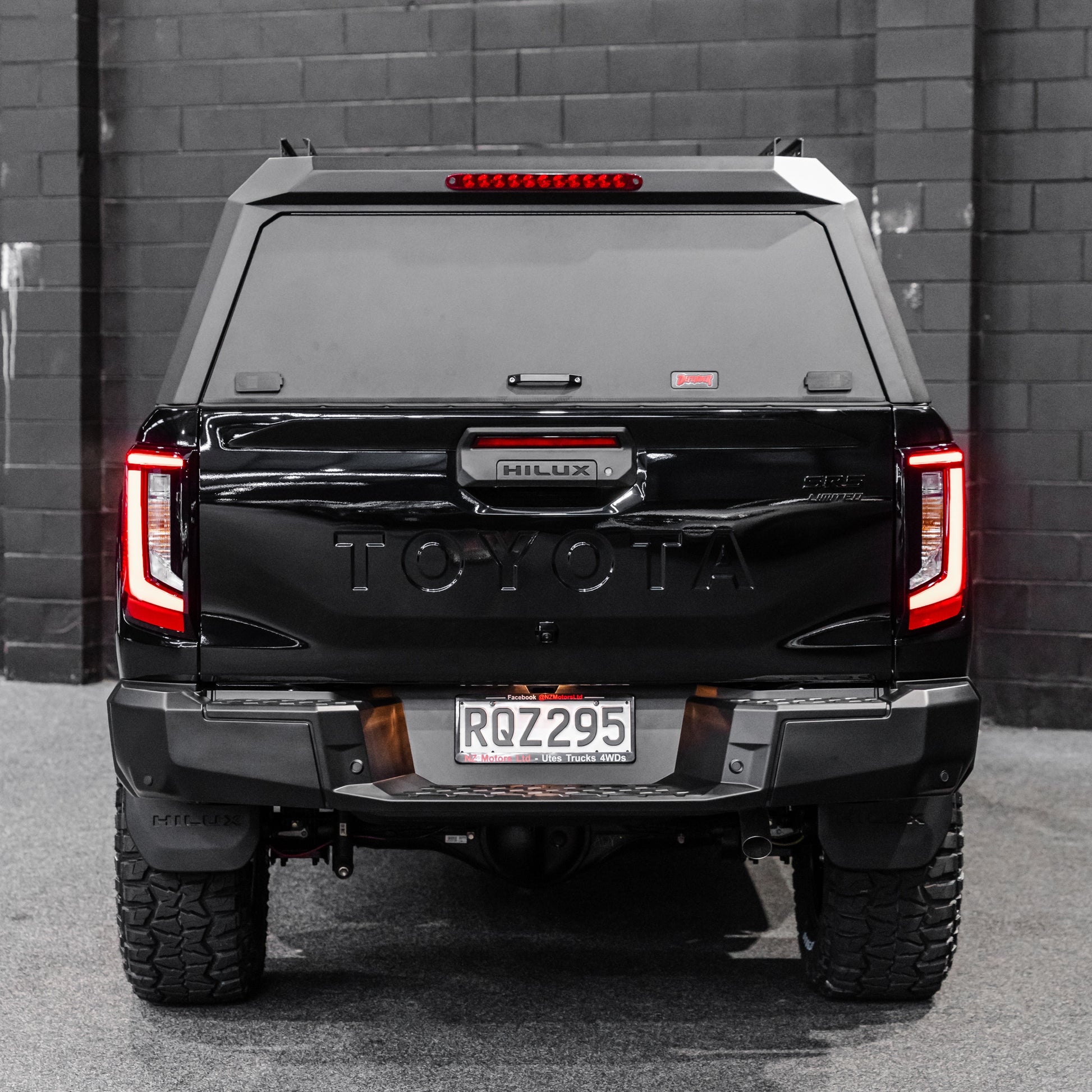 SHIELD Off-Road Aluminium Windowless Canopy to suit Toyota Hilux N90 2025 - Present - view 5