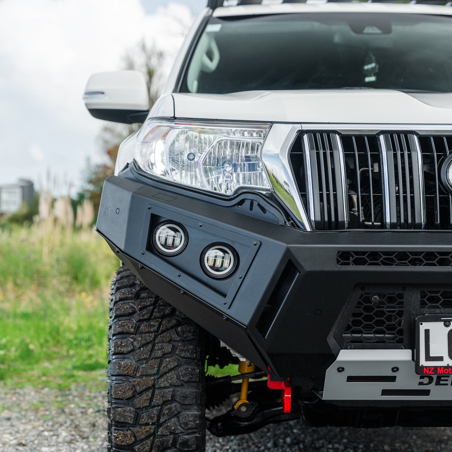 SHIELD Off-Road Loopless Bull-Bar to suit Toyota Prado 150 2018 - 2023 - view 3