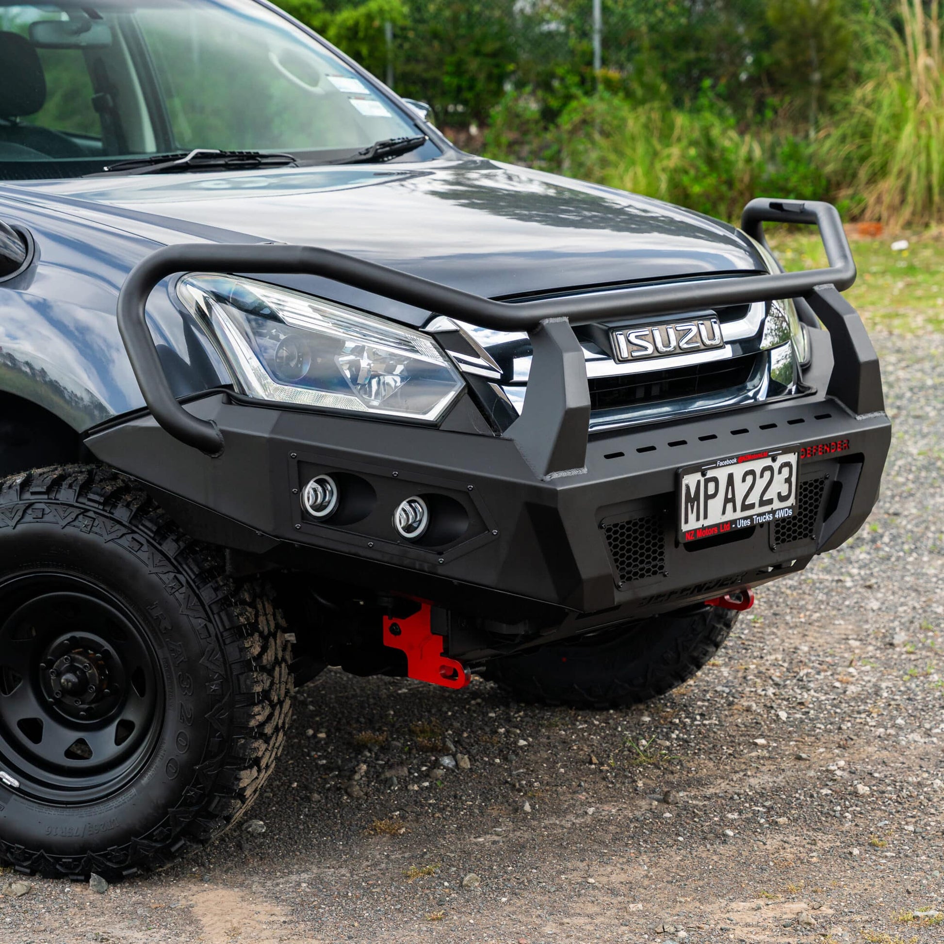 SHIELD Off-Road Triple Loop Bull-Bar to suit Isuzu D-Max 2016 - 2020 - view 3