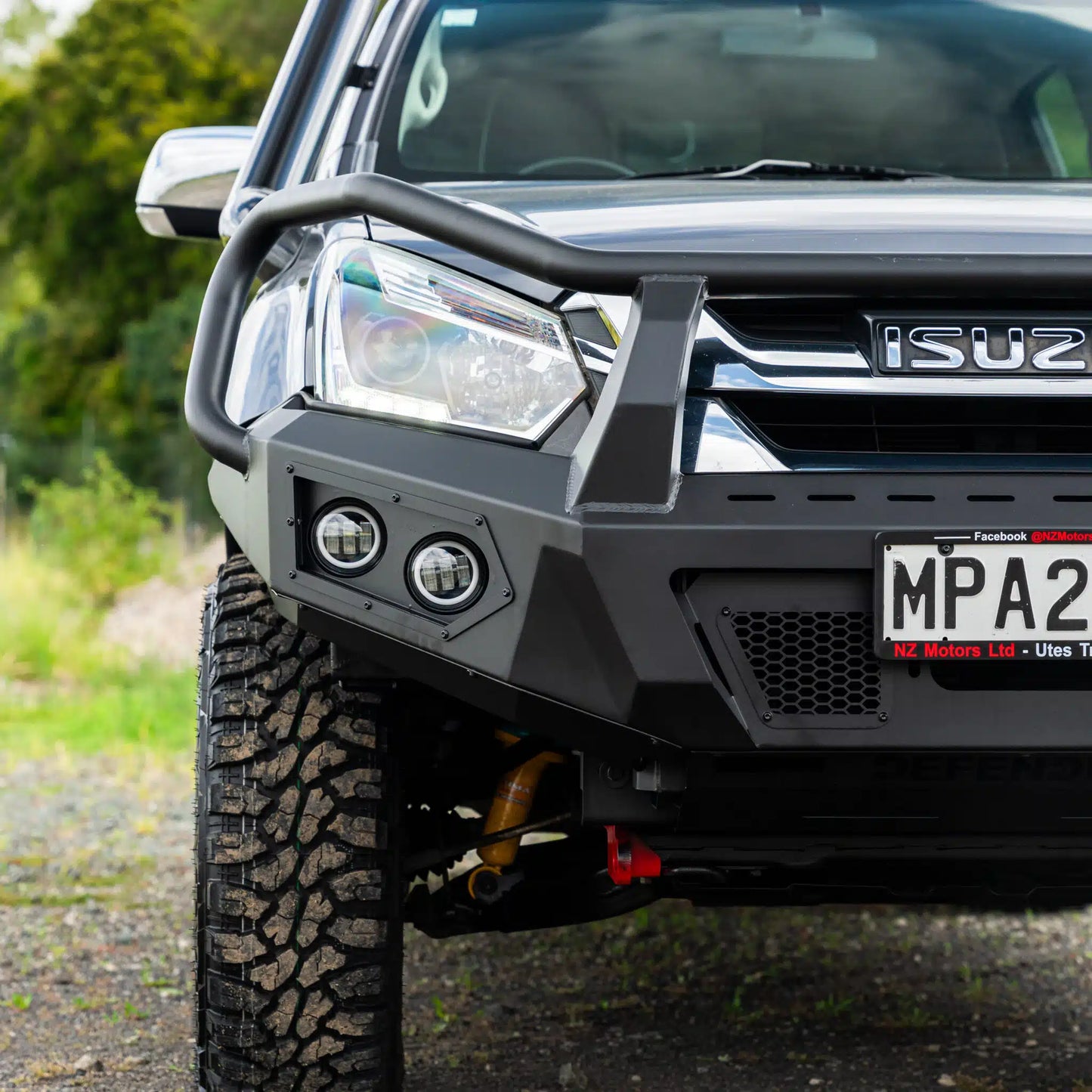 DEFENDER Off-Road Triple Loop Bull-Bar to suit 2016 – 2020 Isuzu D-Max