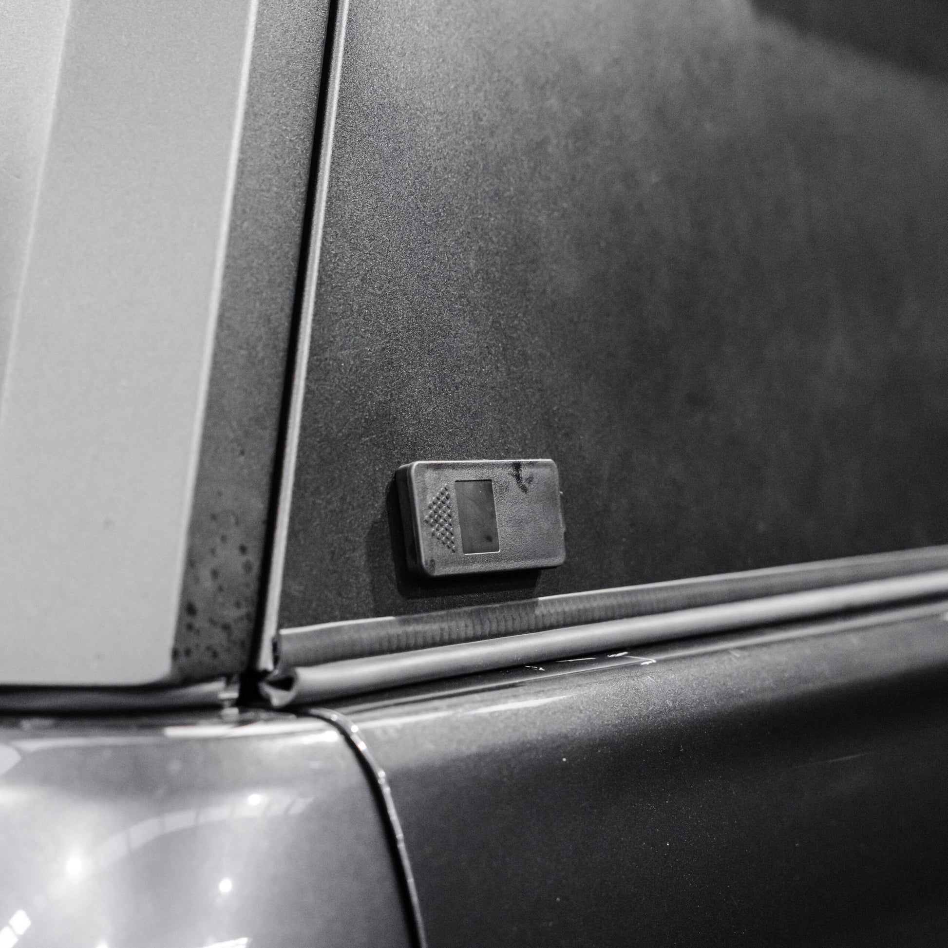 SHIELD Off-Road Aluminium Windowless Canopy to suit Ford Ranger PX1-3 2012 - 2022 - view 6