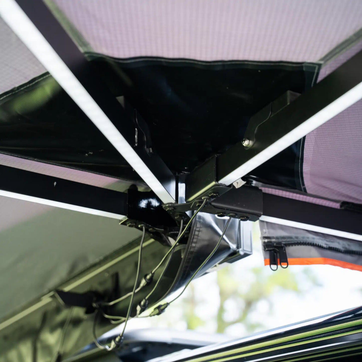 Defender Off-Road 270 Degree Awning