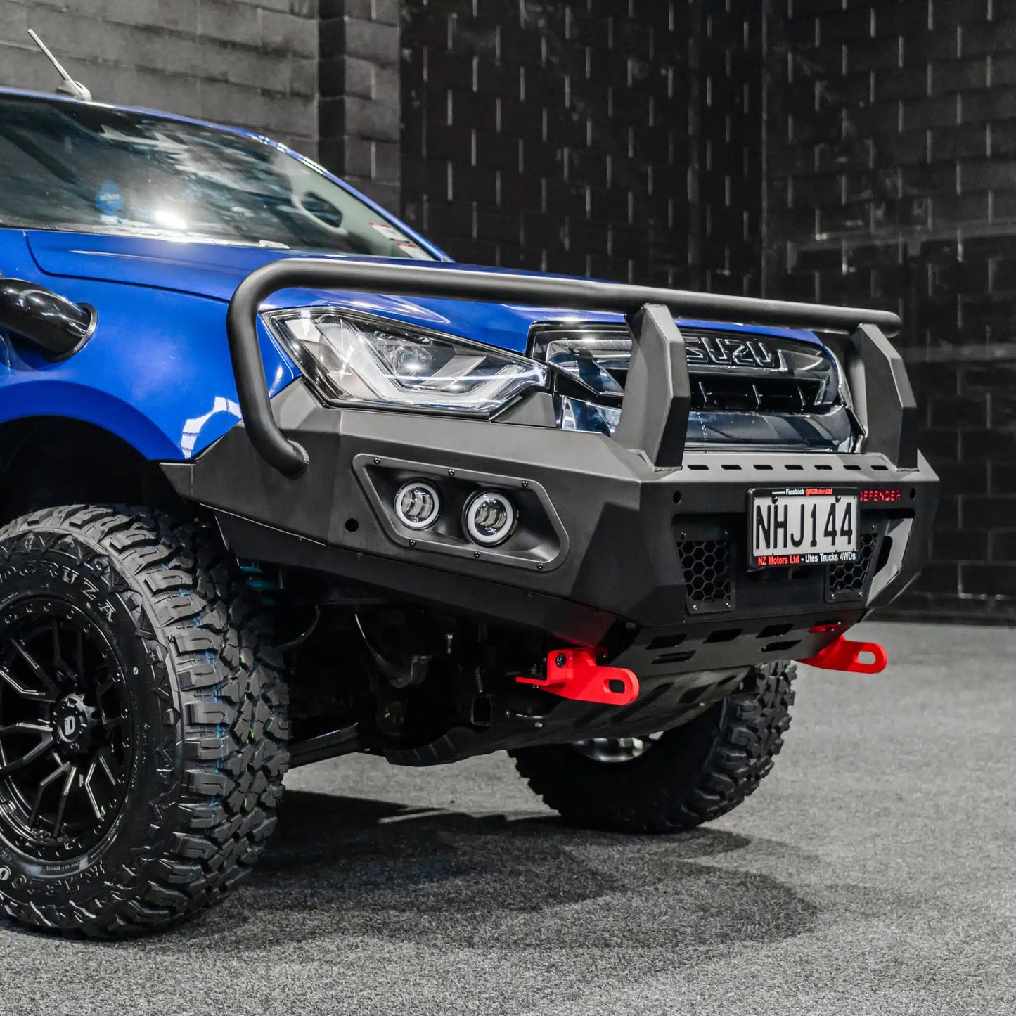 DEFENDER Off-Road Triple Loop Bull-Bar to suit 2021 – Present Isuzu D-Max