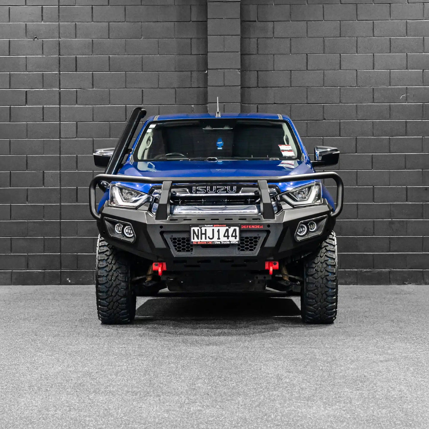 DEFENDER Off-Road Triple Loop Bull-Bar to suit 2021 – Present Isuzu D-Max