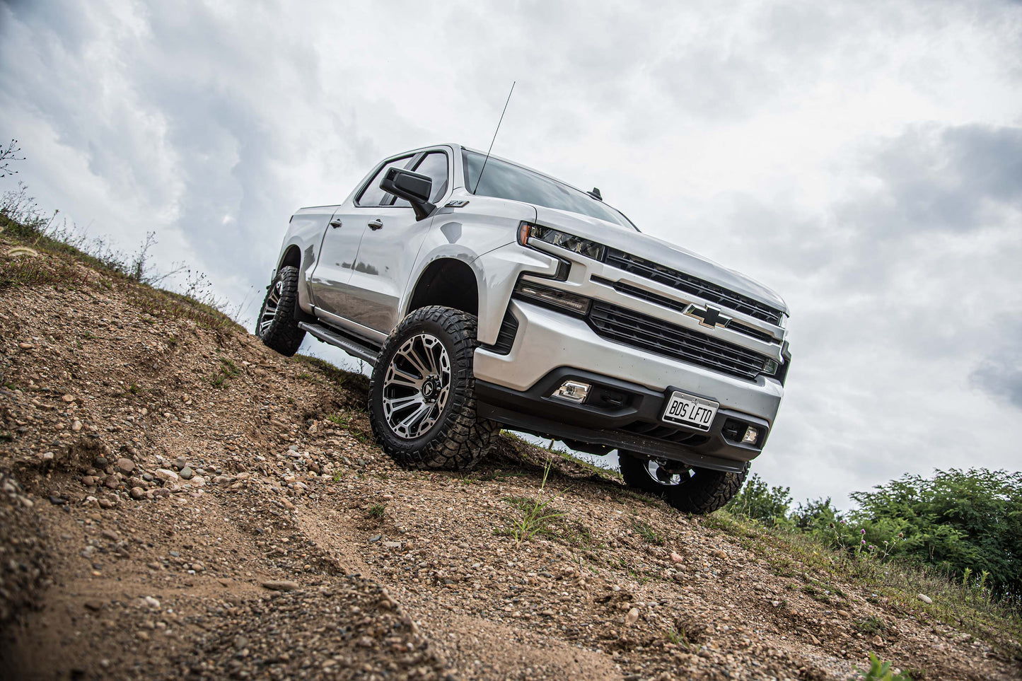 2019-2024 Chevy/GMC 1500 4WD 4" BDS Suspension Lift with Fox 2.0 Shocks