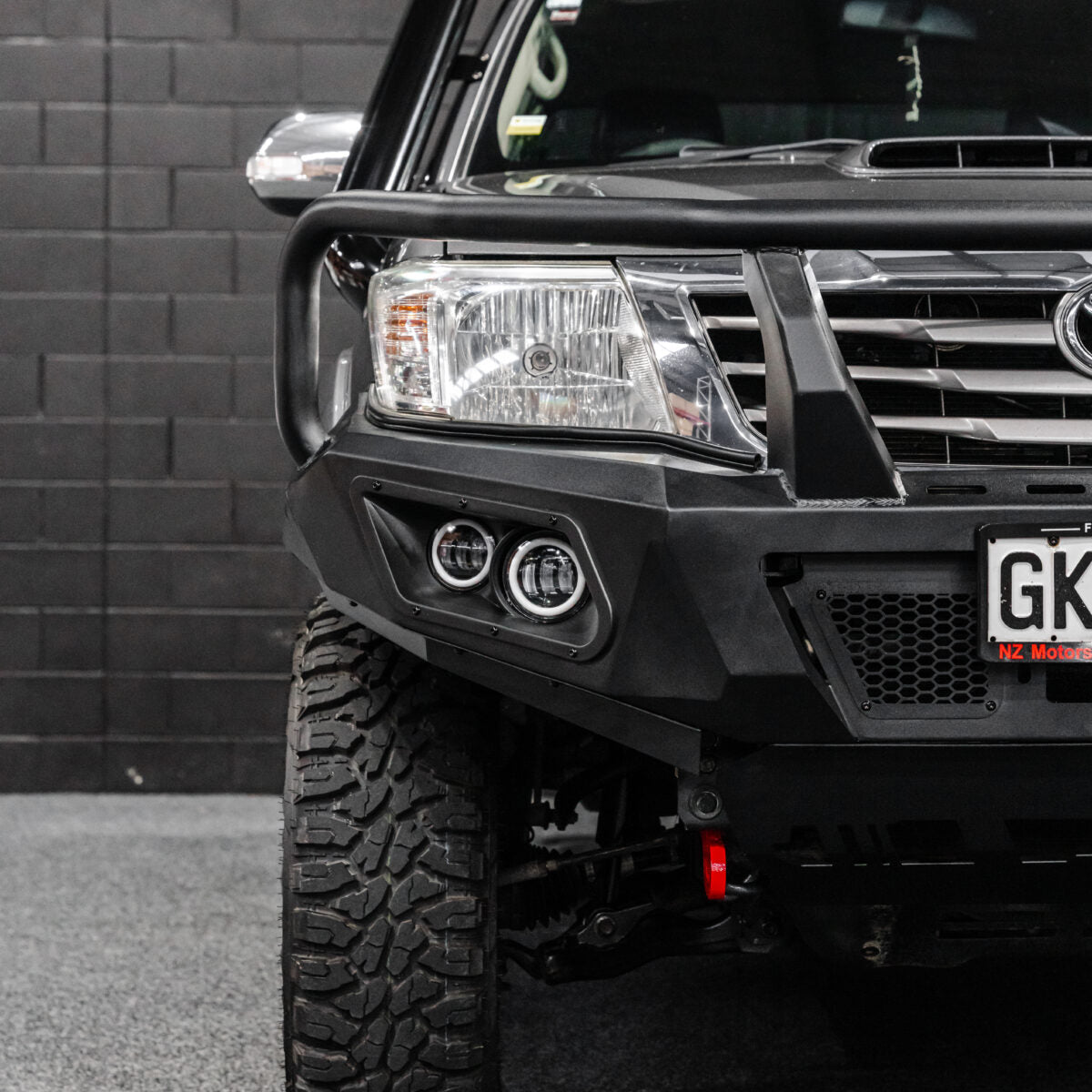 DEFENDER Off-Road Triple Loop Bull-Bar to suit Toyota Hilux Facelift 2012 - 2015