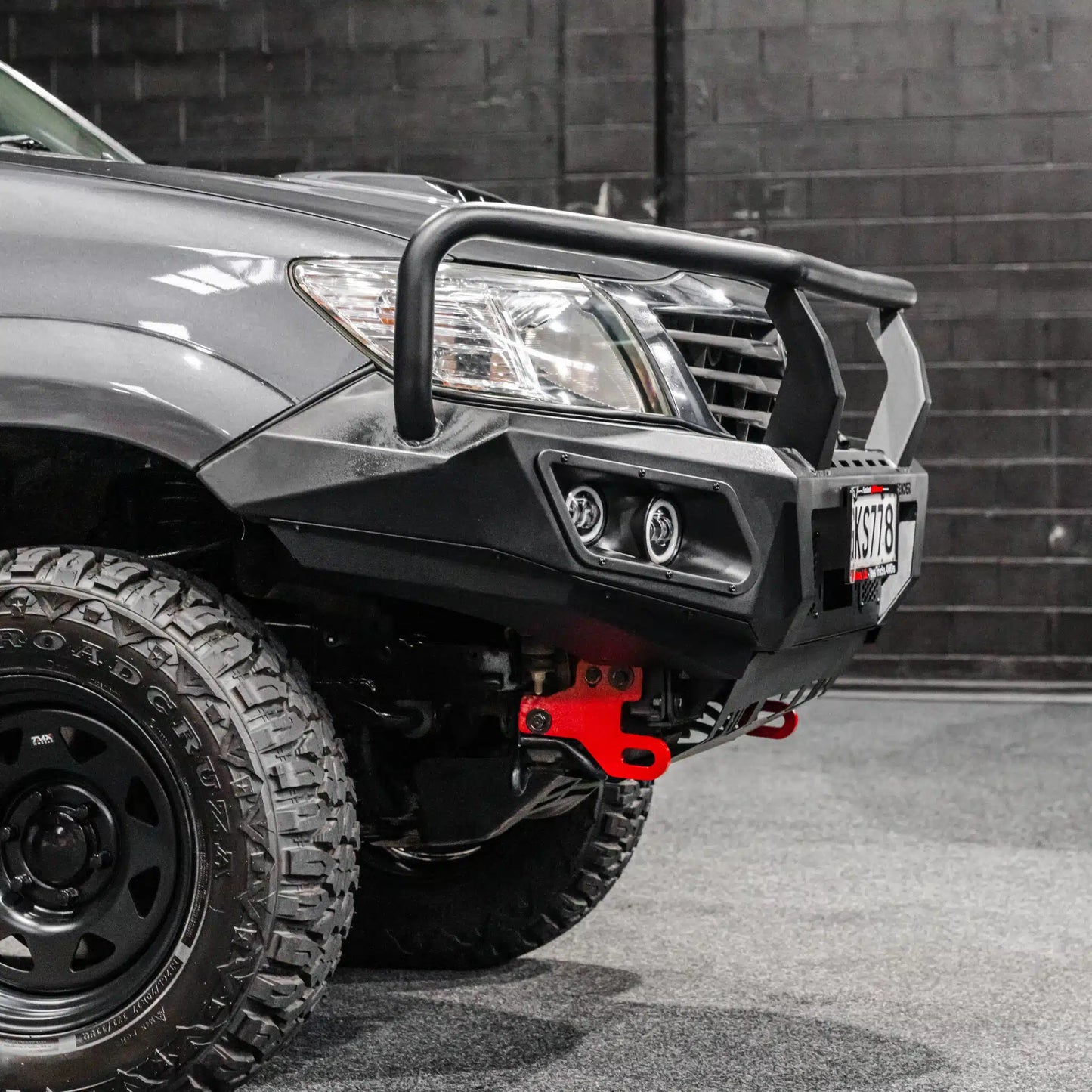 DEFENDER Off-Road Triple Loop Bull-Bar to suit Toyota Hilux Facelift 2012 - 2015