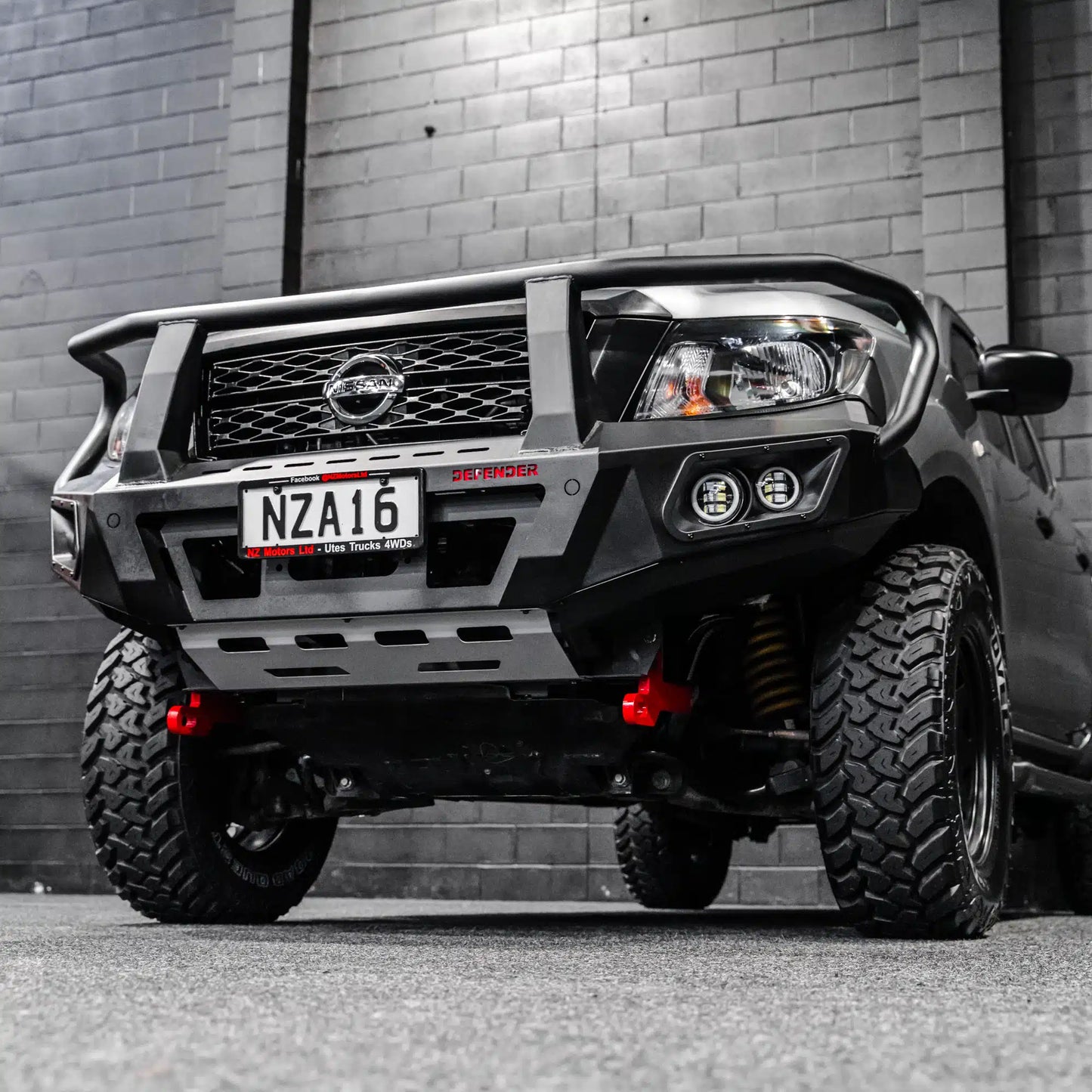 DEFENDER Off-Road Triple Loop Bull-Bar to suit Nissan Navara 2021 – Present