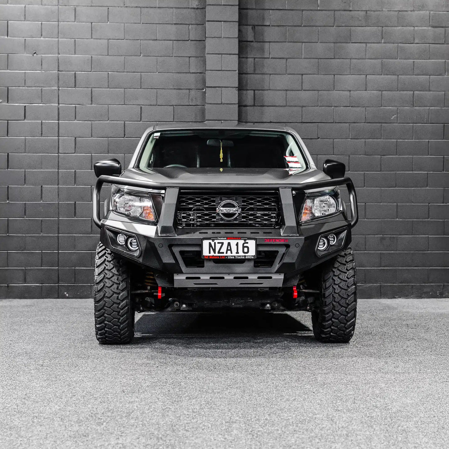 DEFENDER Off-Road Triple Loop Bull-Bar to suit Nissan Navara 2021 – Present