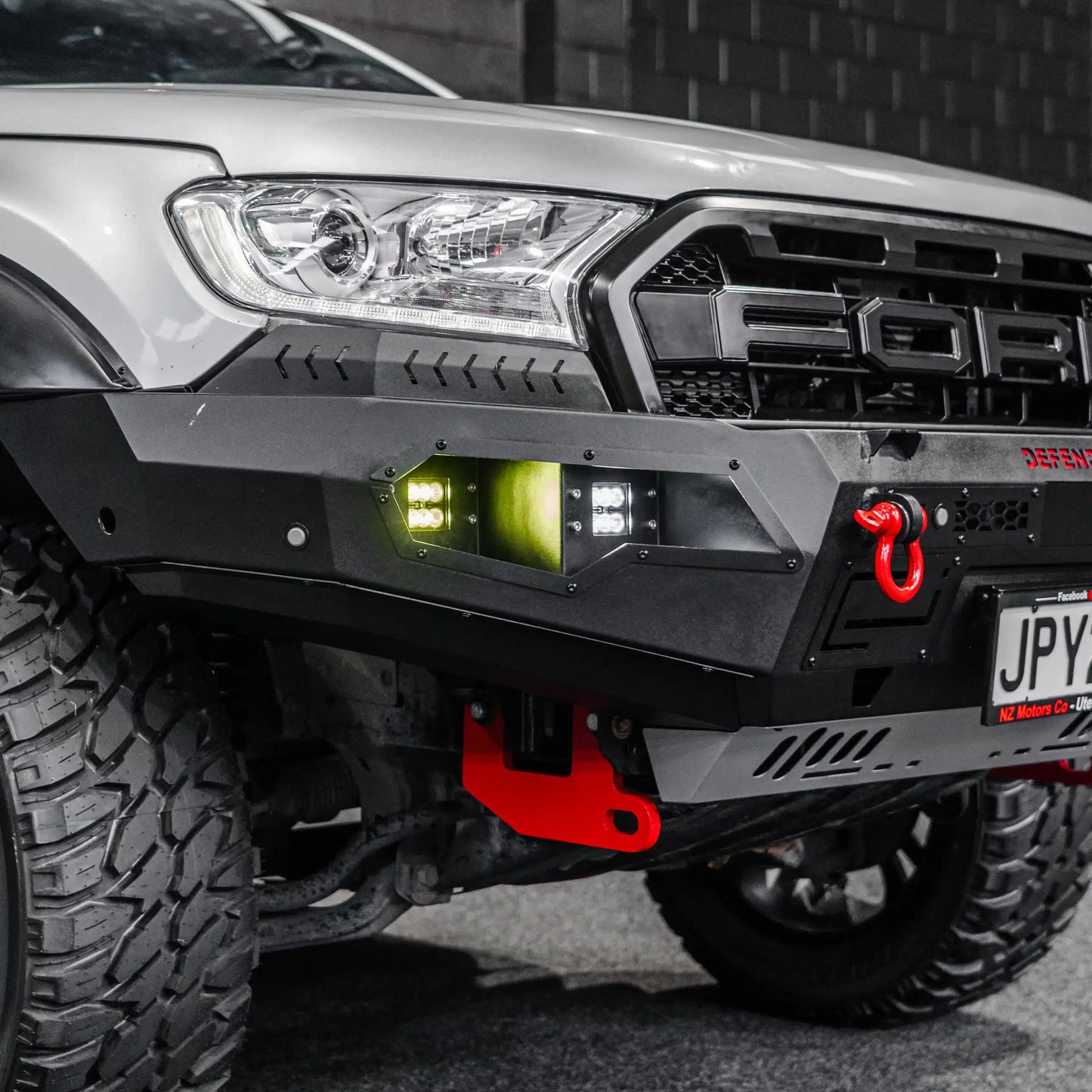 DEFENDER Off-Road Loopless Bull-Bar to suit 2015 – 2022 Ford Ranger