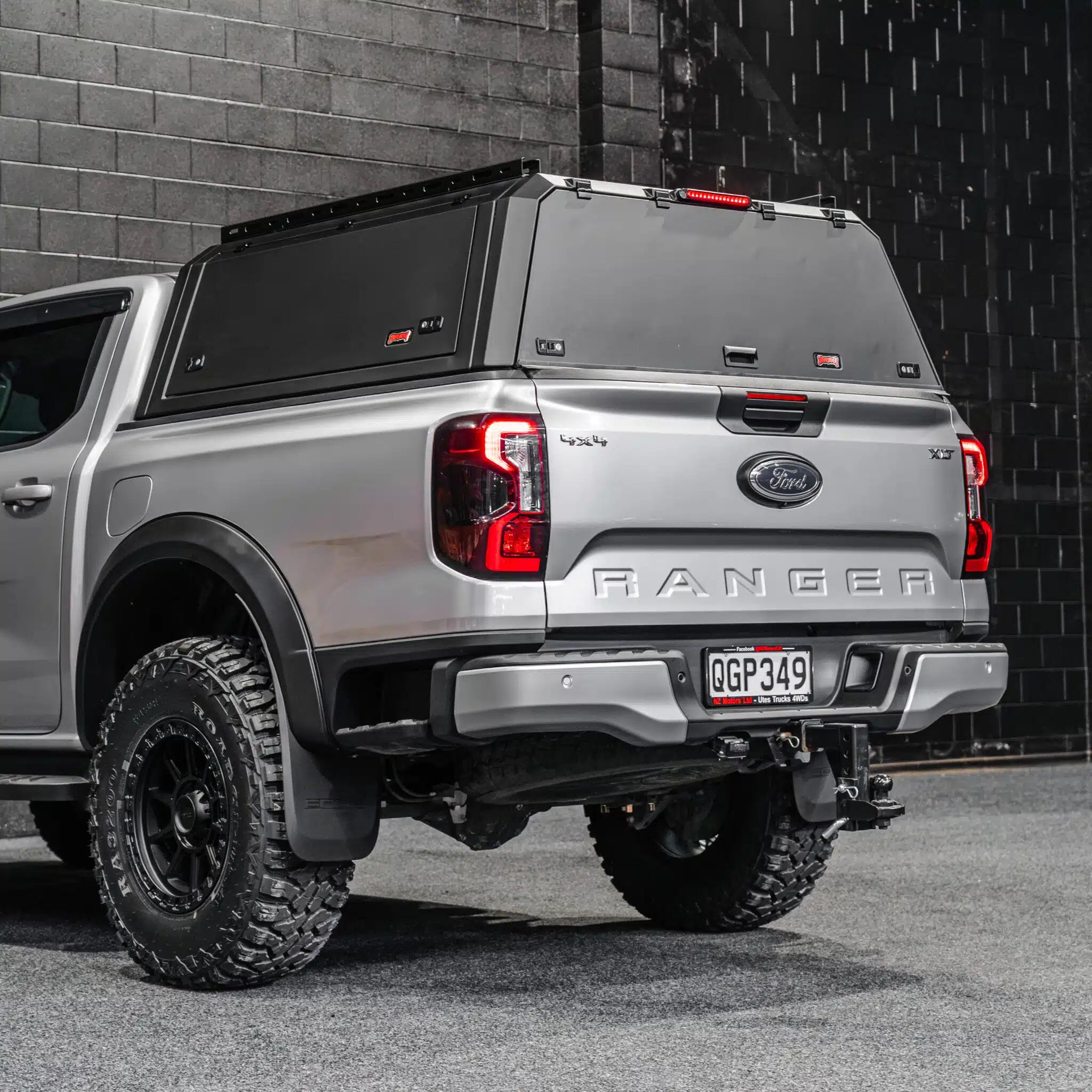 DEFENDER Aluminium Windowless Canopy to suit Ford Ranger Next Generati ...