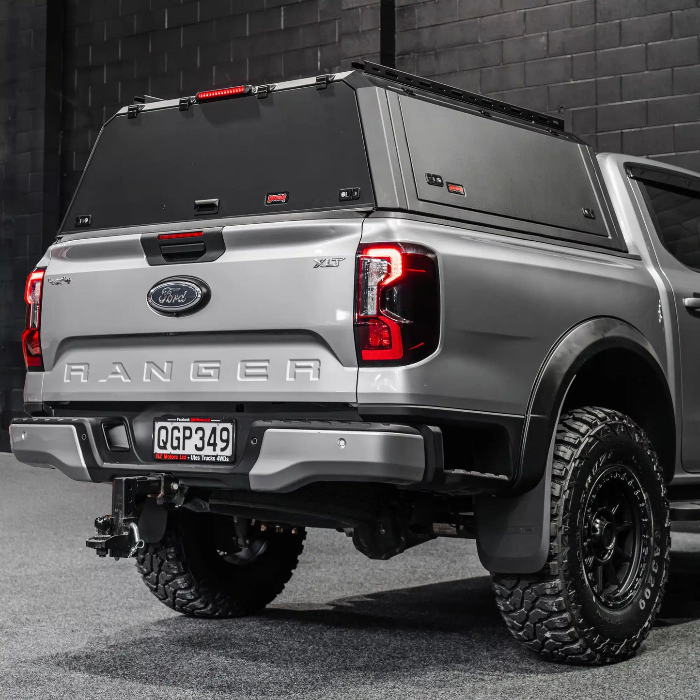 DEFENDER Aluminium Windowless Canopy to suit Ford Ranger Next Generation [2022 – Present]