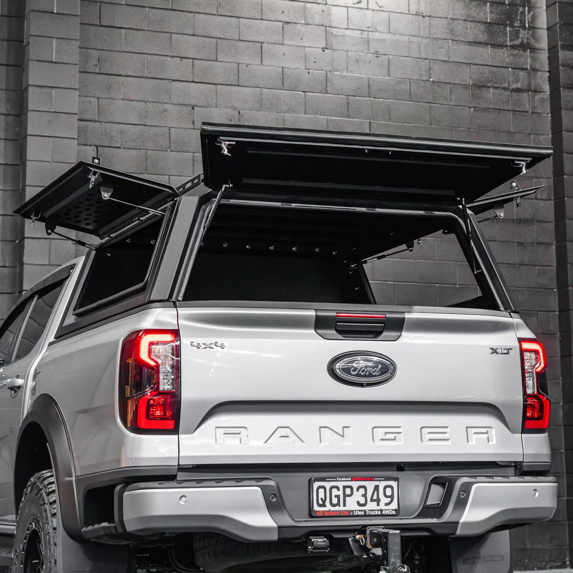 DEFENDER Aluminium Windowless Canopy to suit Ford Ranger Next Generati ...