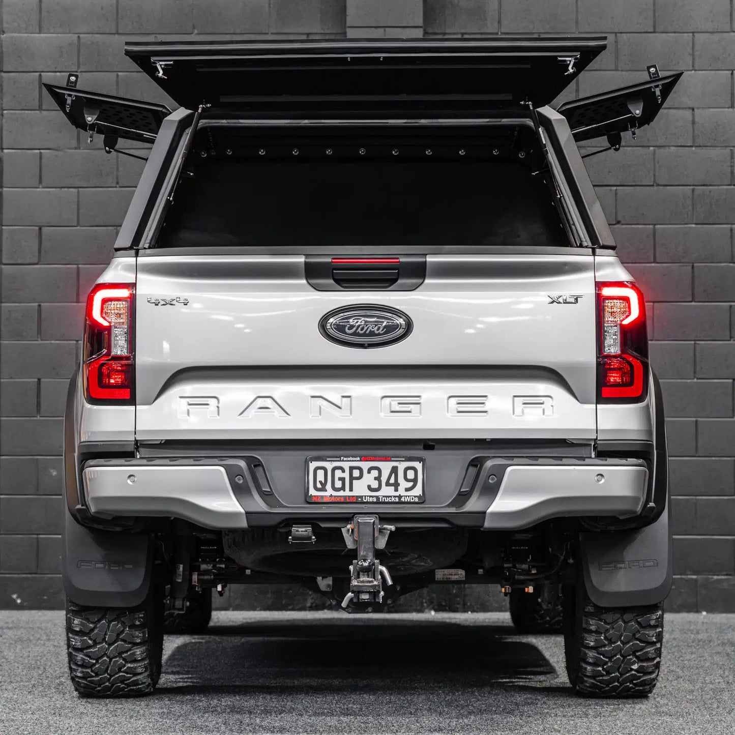 DEFENDER Aluminium Windowless Canopy to suit Ford Ranger Next Generation [2022 – Present]