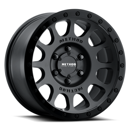 Method 305 NV Double Black - studio