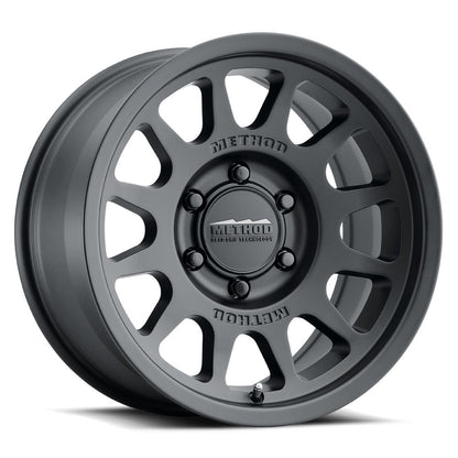 Method 703-HD Matte Black - studio