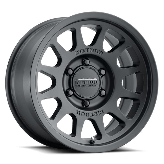 Method 703-HD Matte Black - studio