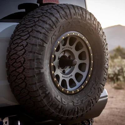 ZMR305 NV HD Titanium Matte Black Lip on vehicle
